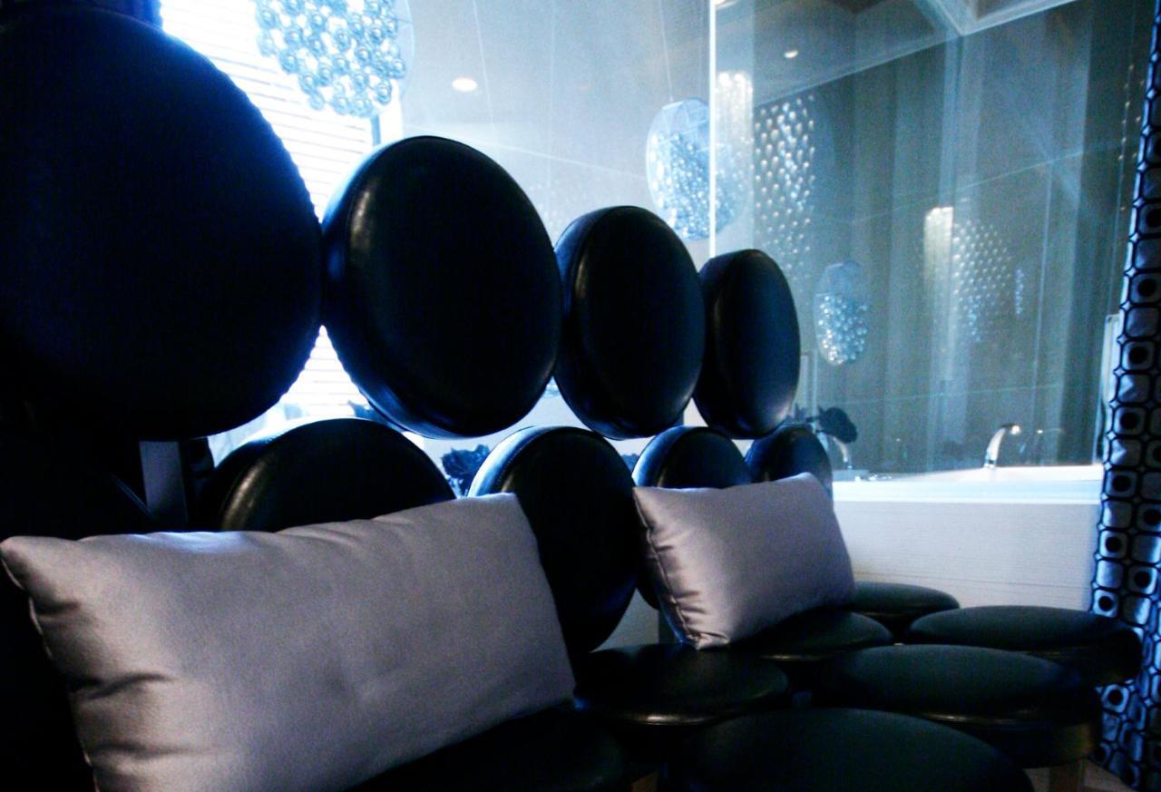 The Yorker Deluxe Motel Taoyuan Bagian luar foto