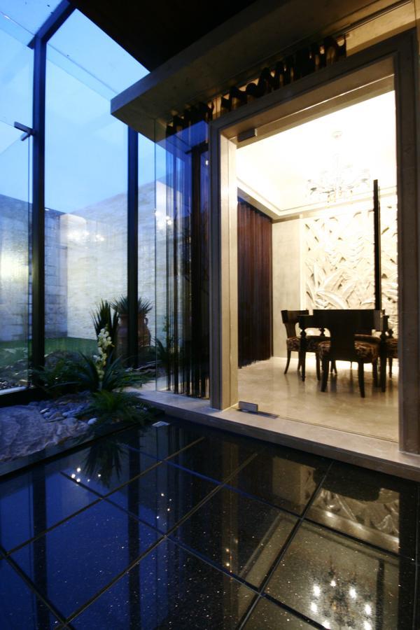 The Yorker Deluxe Motel Taoyuan Bagian luar foto