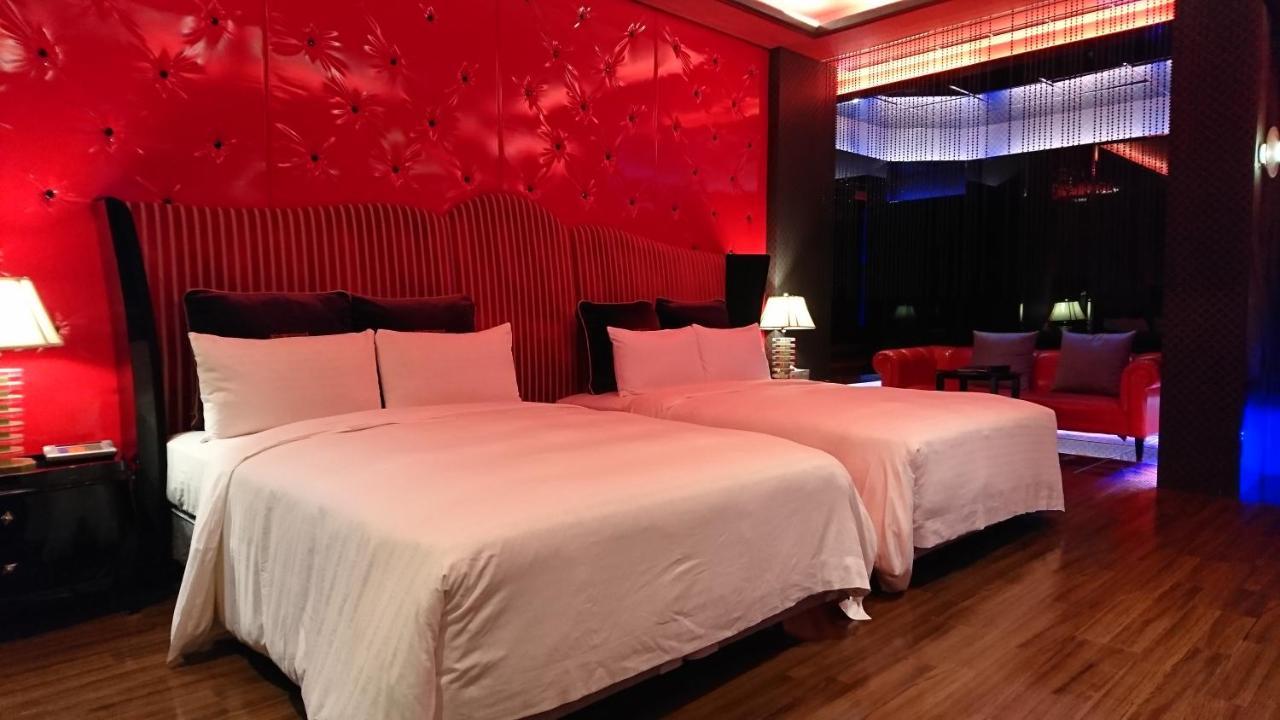 The Yorker Deluxe Motel Taoyuan Bagian luar foto