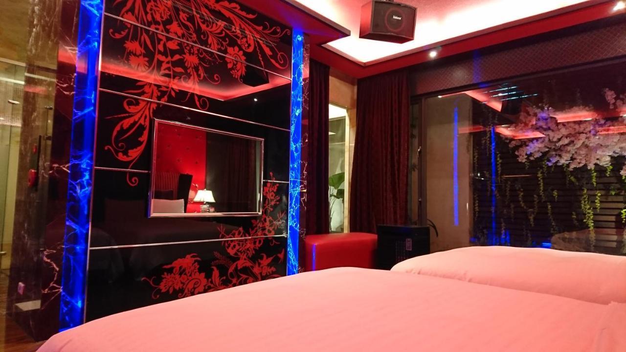 The Yorker Deluxe Motel Taoyuan Bagian luar foto