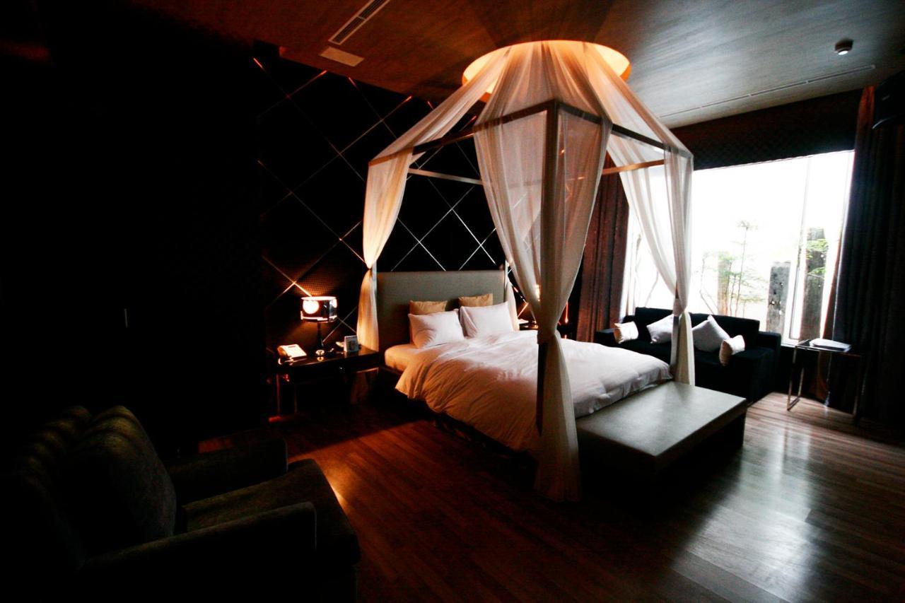 The Yorker Deluxe Motel Taoyuan Bagian luar foto